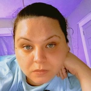 Meet your Posher, Lana